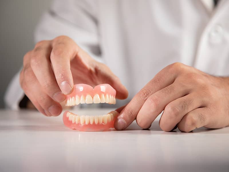 Protez Diş (Hareketli / Sabit)
